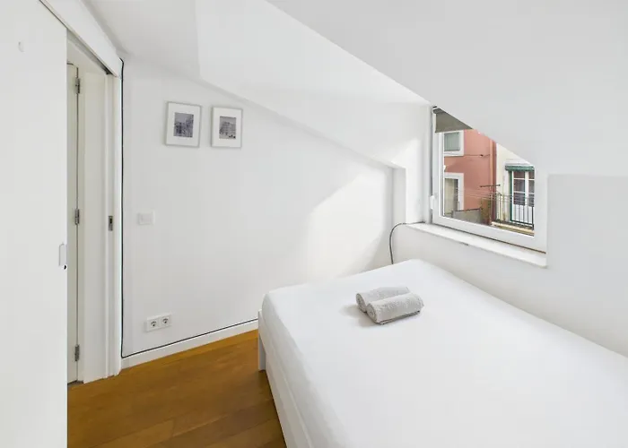 Cozy 1br In Estrela | By Airnest Daire Lisboa